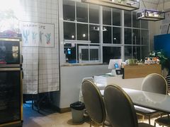 大堂-董小西的凉皮和椒麻鸡(三元桥店)