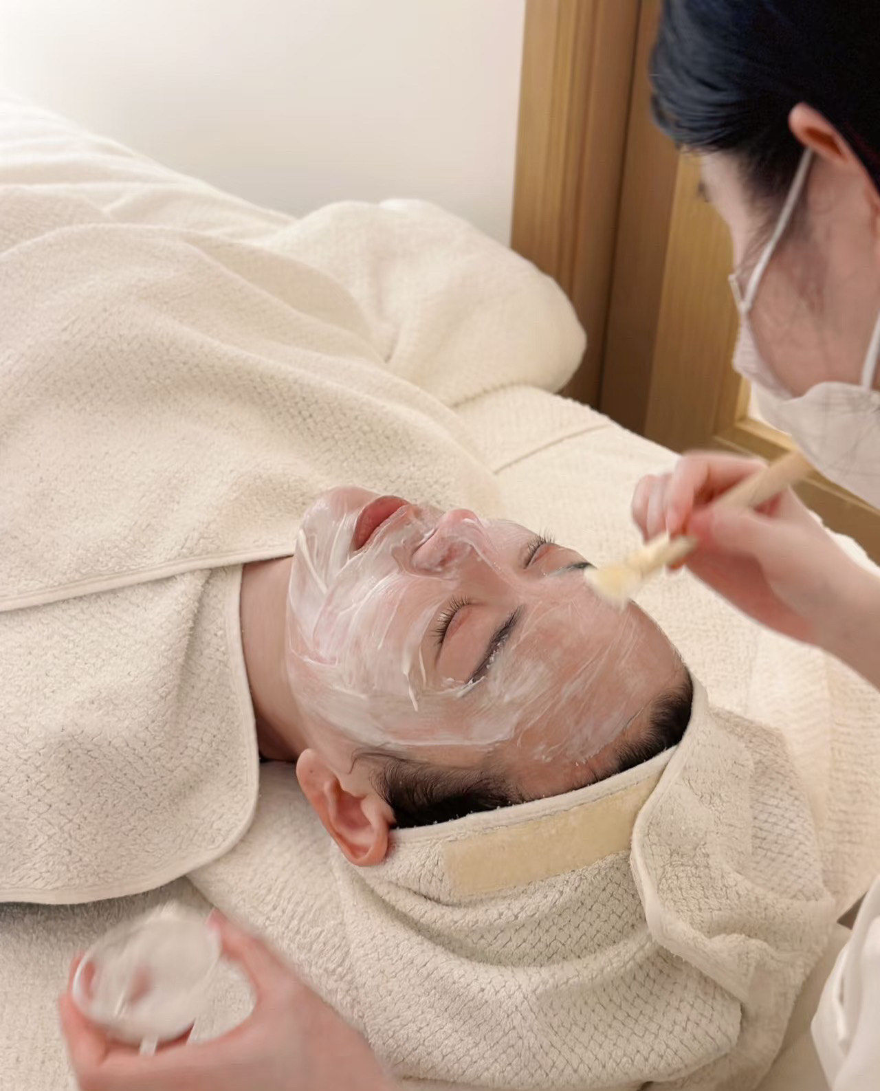 专业美容 定制护理 ✨