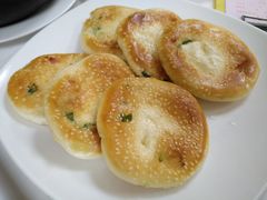 煎葱油饼（半打）-惠爱餐厅