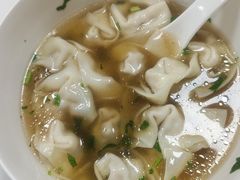 -周震馄饨