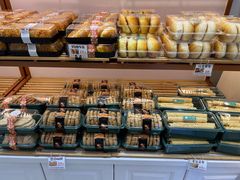 -金色麦甜糕点(面包.蛋糕.华苑店)