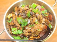 -老滇山寨•云南特色菜•地方菜•民族风情歌舞表演(金碧店)