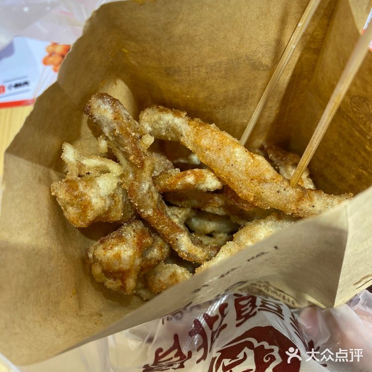 分量也还好 反正不少 个人认为这家桥头排骨更好吃