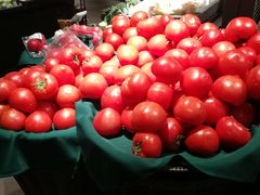 -中百仓储超市有限公司(越秀星汇维港店)