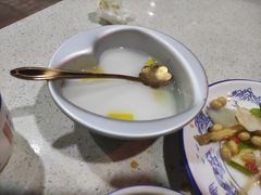 -墨脱石锅椰子鸡•香草鸭•东山羊(大东海店)