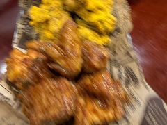 -BHC炸鸡(明洞总店)