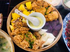 -黄桷树曹家私房菜(江与城店)