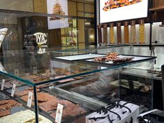 面包甜点陈列柜-Laderach 莱德拉(上海环贸iapm店)