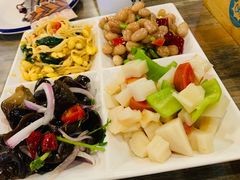素拼凉菜-叁宝烤肉• 西安烧烤 领跑品牌(曹家堡店)