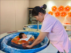 -童谣里医疗级月子中心(独栋湖景店)