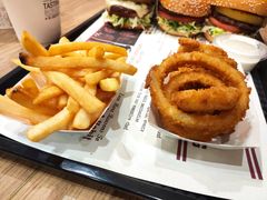 -The Habit Burger Grill 哈比特汉堡(世博店)