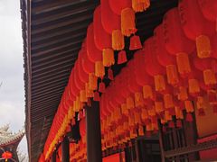 -龙华寺