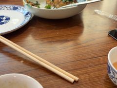 -方国老头包子·39年威海本地老字号•小船海鲜疙瘩汤