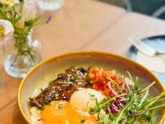 烤牛肉配泡菜温泉蛋饭-gaga(深圳南山益田假日广场店)