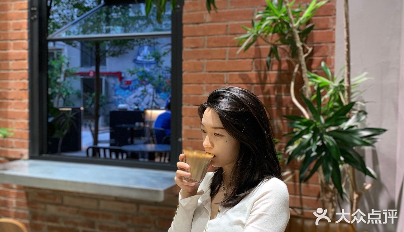 东莞咖啡｜放学了 一起喝杯桂花拿铁☕️吗？
