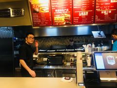 -The Habit Burger Grill 哈比特汉堡(爱琴海店)