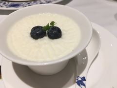 顺德双皮奶-Yan Ting 宴庭中餐厅(上海静安瑞吉酒店)