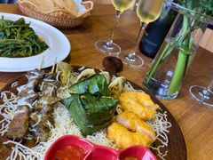 -暹罗酒肆泰餐厅酒吧