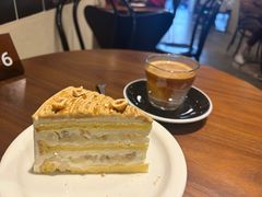洋梨甘栗奶油蛋糕-black rainbow coffee