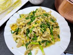 榆黄蘑炒鸡蛋-朴小妹人参鸡汤火锅(长白山万达店)