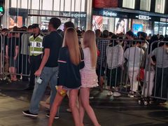 -杭州湖滨银泰in77