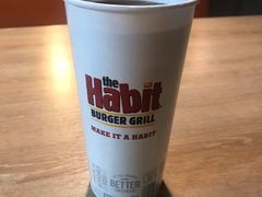 汽水畅饮-The Habit Burger Grill 哈比特汉堡(复兴soho店)