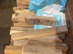 -鱼窝棚柴火铁锅炖(富山屯店)