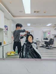 -米娜护肤造型