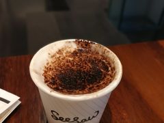 热牛奶-Seesaw Coffee(上海尚悦湾店)