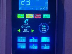 -皇马纯KTV·量贩·聚会(民治店)