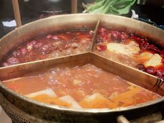 -湊湊火锅·茶憩(打浦桥日月光店)