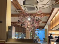 -蜜桃餐厅·伴山(湖滨商业街店)