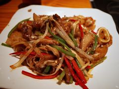 凉拌猪耳朵-九道菜有鸡鱼头(石鼓路店)