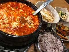 海鲜豆腐汤-包装马车·韩国料理·포장마차