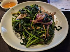 -大头虾越式风味餐厅(光明广场店)