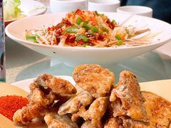 -阿瓦山寨·湘菜现炒·剁椒鱼头王(咸阳总店)