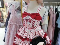 -甜镜物语 LOLITA·汉服·JK制服三坑生活馆(滨江道店)
