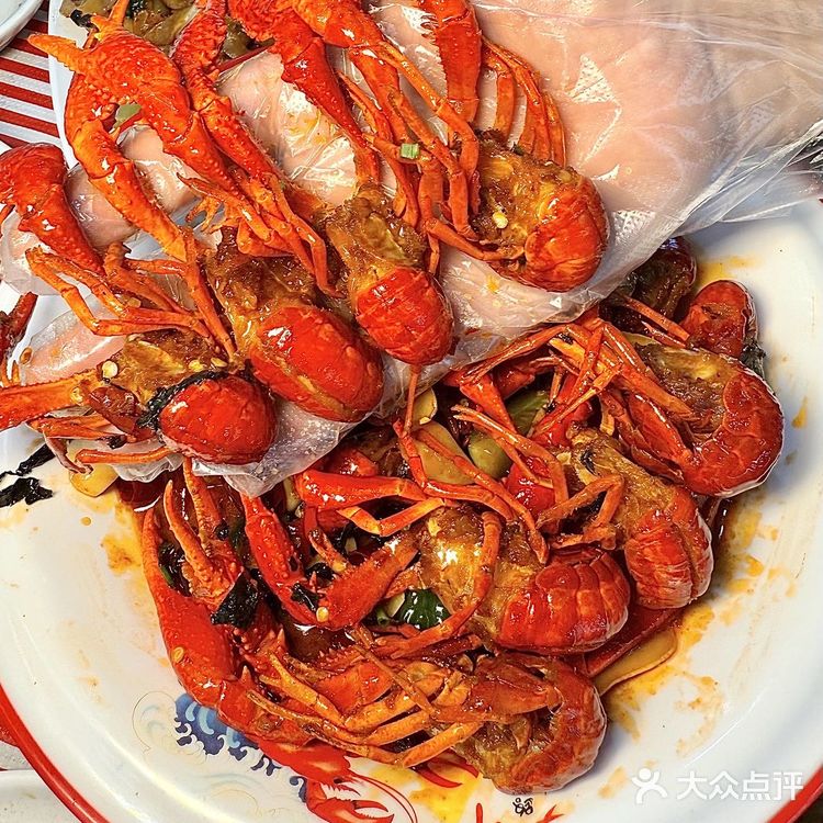 潮汕同事推荐的砂锅粥！味真的好鲜～正👍🏻