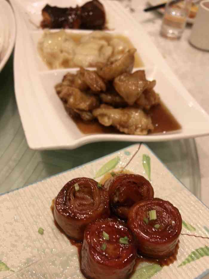 致美斋饭庄(白广路店)-"之前家里聚会选在了这里,整体感觉菜品还是.