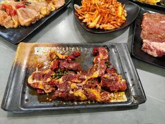 -啊美丽炭火烤肉(滑翔一店)