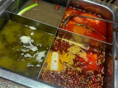 -巴渝瓦肆重庆鲜火锅(宝龙环湖店)