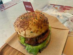 -必胜客(巴沟店)