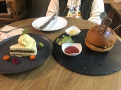 -HIGH FIVE哈福手工汉堡(桂林路店)