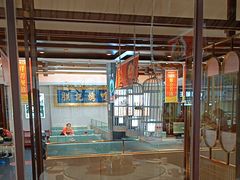 -阿瓦山寨·湘菜现炒·剁椒鱼头王(咸阳总店)