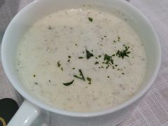 蘑菇奶油浓汤-LUCCA卢卡西班牙海鲜饭(远洋广场店)