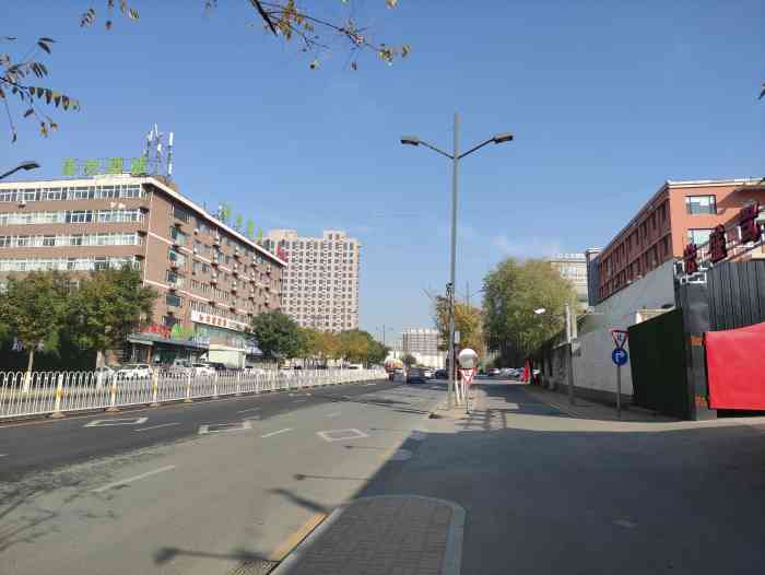 顺溜削面(吉祥店)-"东峰路五龙口附近唯一一家店面干净,服务优.