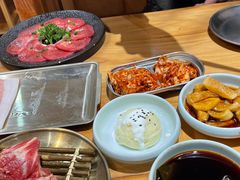 -汉城烤肉·黑金冠(华山路店)