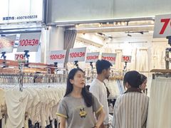 -广州白马服装市场
