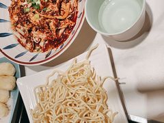 -黄记煌三汁焖锅(新佳丽江汉路店)