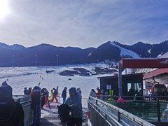 -丝绸之路山地度假区滑雪场